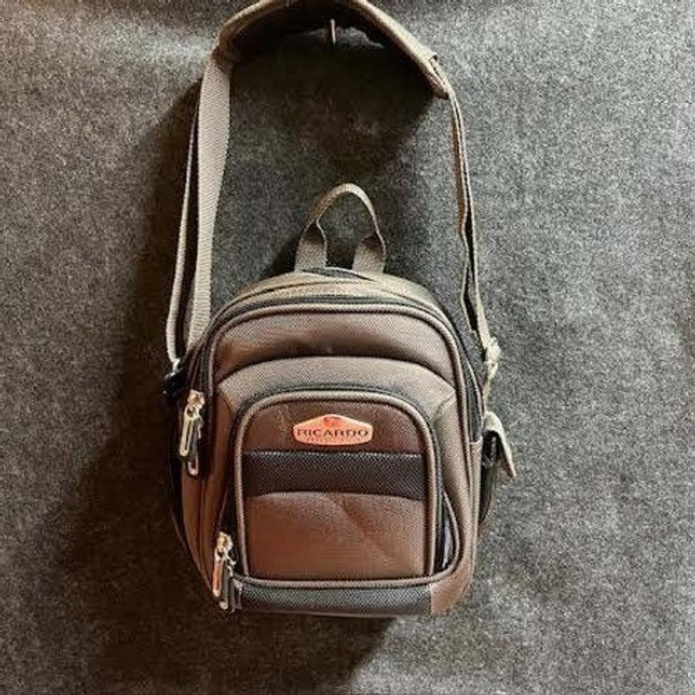 Ricardo Beverly Hills Small Brown Backpack Mini Travel Bag‎ Purse - Picture 5 of 5